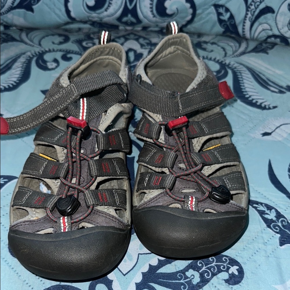 Kids Outdoor Adventure Sandals - Gray and Red
